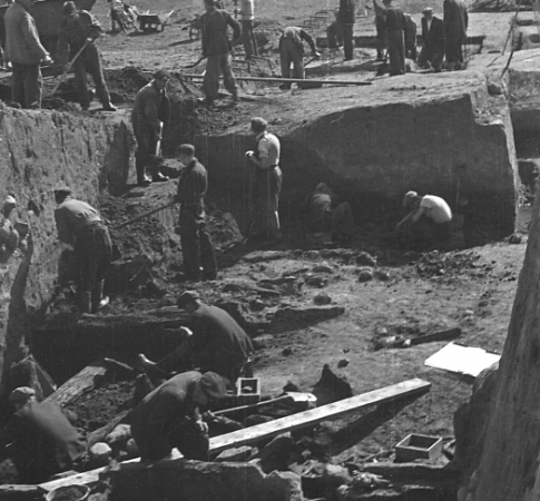 2-Widok-badan-archeologicznych-z-lat-1950-1951